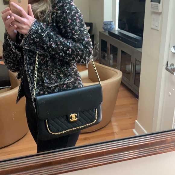 SOLD Chanel Unchained Leather Clutch - Picture 13 of 13